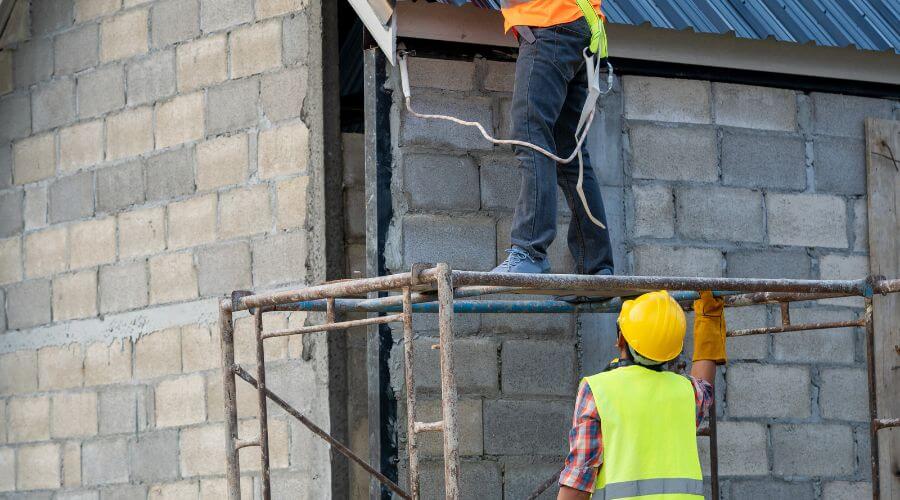 Professional residential roofers in Auburn, MI